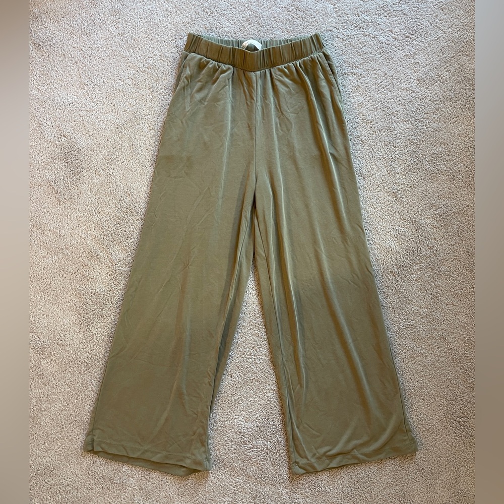 OAK + FORT green flowy pants Size S Women’s